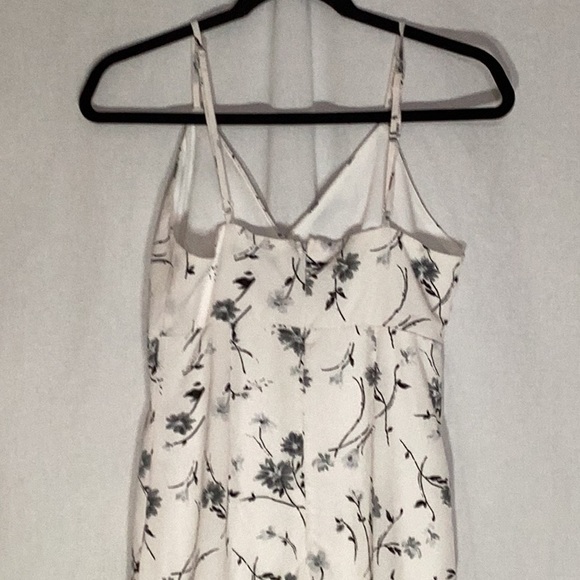 Missguided Spaghetti Strap Dress - Picture 3 of 5